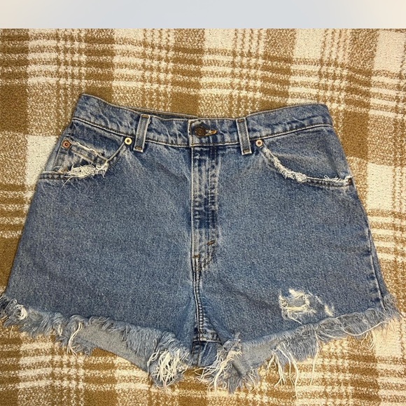Levi's Blue Jean Shorts Classic Style - Picture 1 of 7